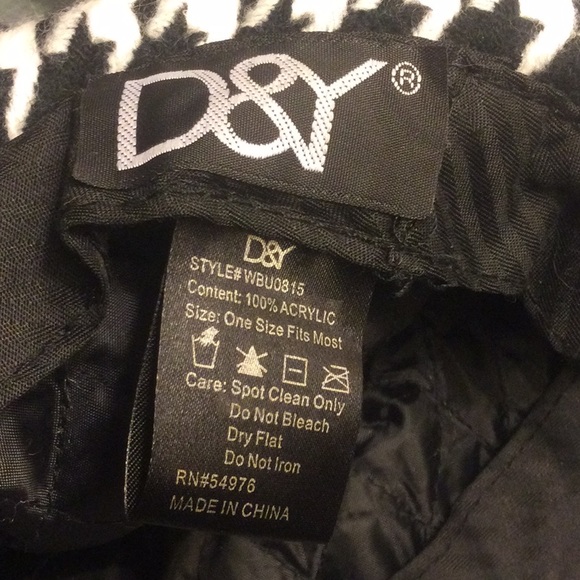 100% cashmere scarf, 66.5” x 12”.  Matching hat with decorative band and buckle. - Picture 6 of 6